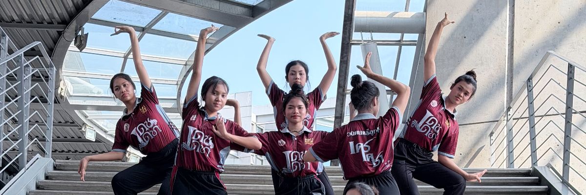 การเดินทางไปสู่เวทีที่ยิ่งใหญ่... พวกเราทำสำเร็จเพียงลำพังไม่ได้ เราขอเชิญชวนทุกท่านมาร่วมเป็น 'ลมใต้ปีก' พาน้องๆ เดชเดชาโบยบินสู่ฝันให้สำเร็จ